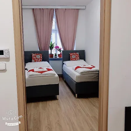 Lena Apartament *