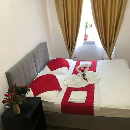 Lena Apartament *