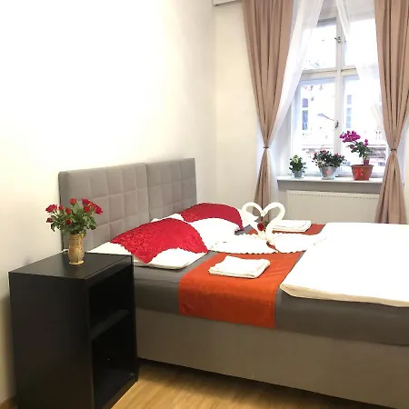 Apartament Lena *