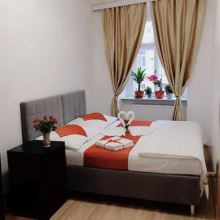 Apartament Lena *