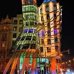 Lena * Praga